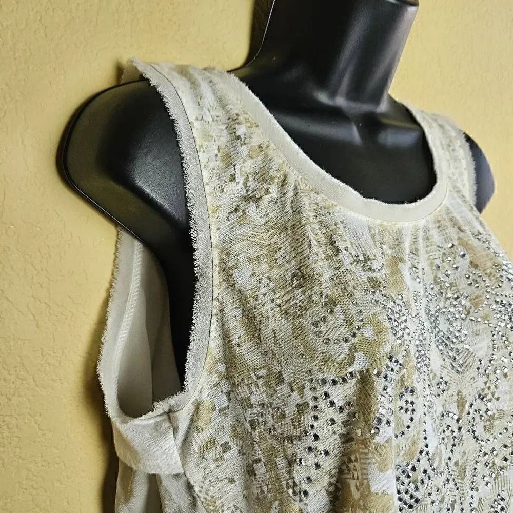 Miss Me High-Low Embellished Top - Picture 2 of 7